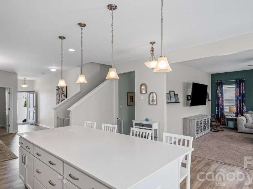 119 Mooring Drive, Statesville, NC 28677.  MLS# CAR4372646, YatesRealty ID 22219. 
