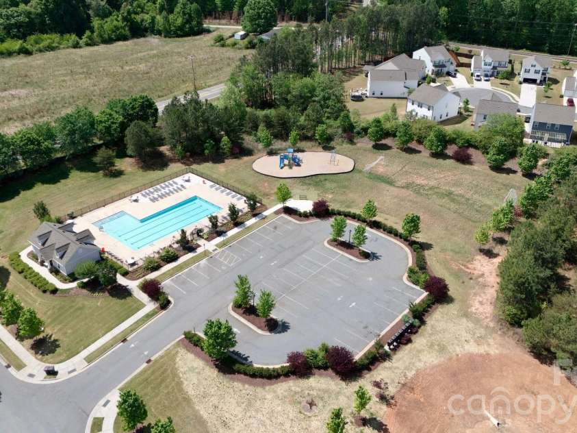 119 Mooring Drive, Statesville, NC 28677.  MLS# CAR4372646, YatesRealty ID 22219. 