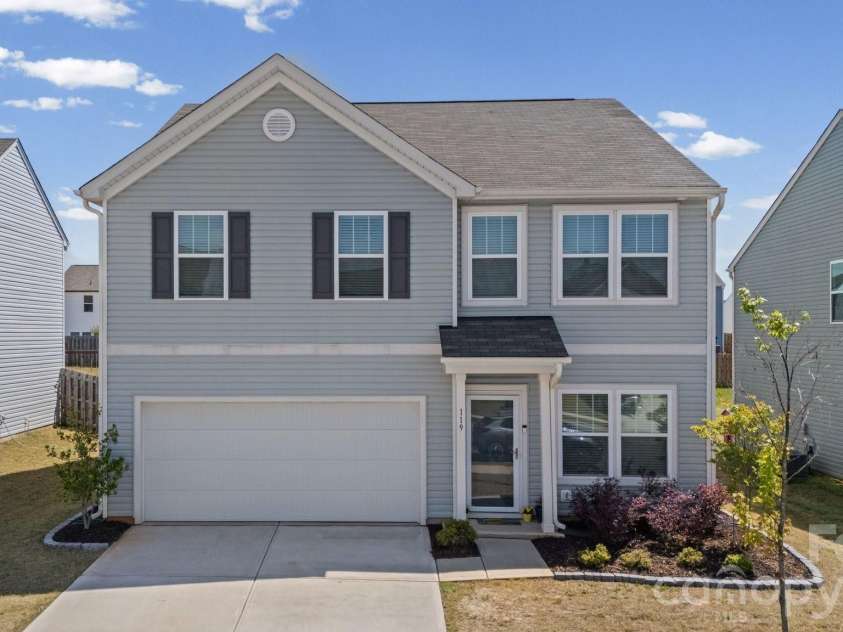 119 Mooring Drive, Statesville, NC 28677.  MLS# CAR4372646, YatesRealty ID 22219. 
