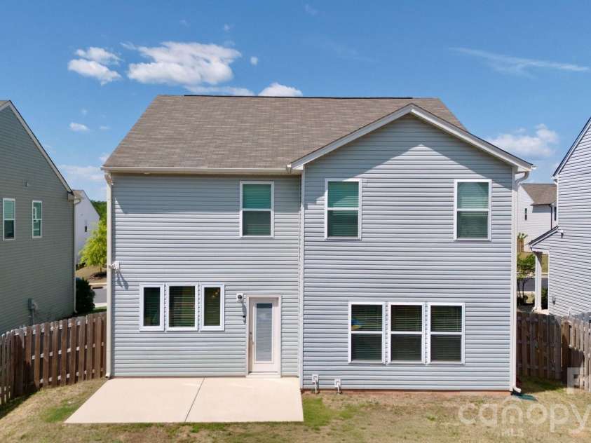 119 Mooring Drive, Statesville, NC 28677.  MLS# CAR4372646, YatesRealty ID 22219. 