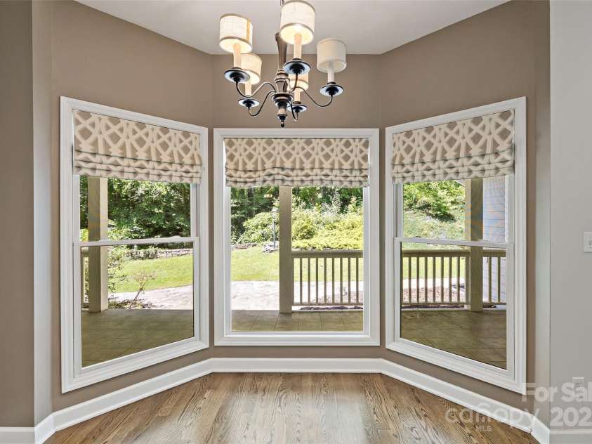 57 Rocky Branch Trail, Marion, NC 28752.  MLS# CAR4268698, YatesRealty ID 22220. Breakfast nook