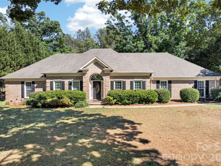 2300 Fowler Secrest Road, Monroe, NC 28110.  MLS# CAR4374677, YatesRealty ID 22221. 