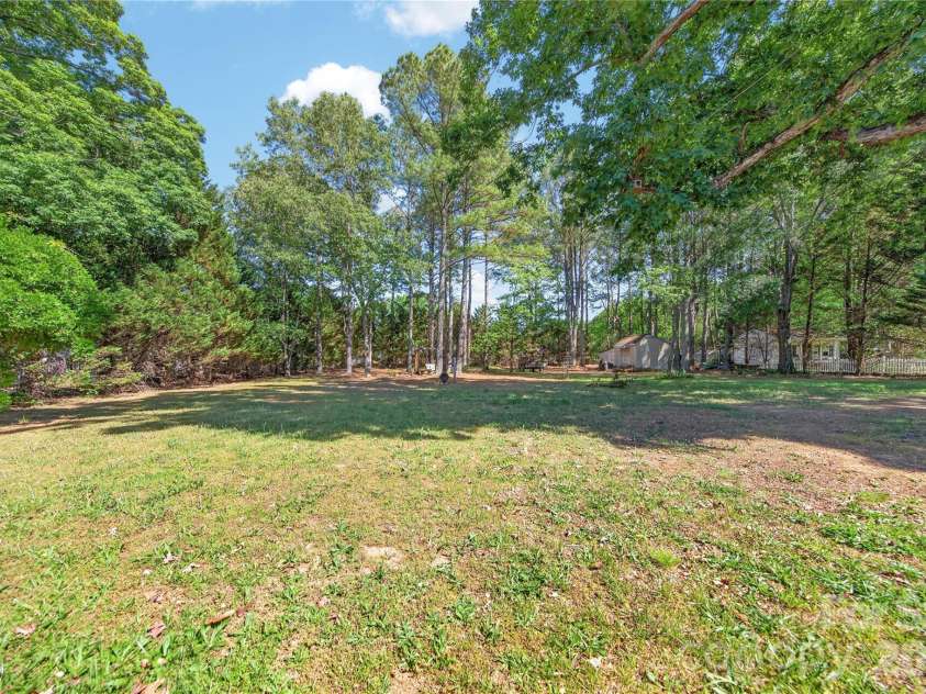 2300 Fowler Secrest Road, Monroe, NC 28110.  MLS# CAR4374677, YatesRealty ID 22221. 