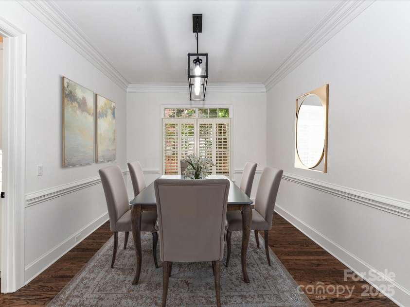 344 Laurel Avenue, Charlotte, NC 28207.  MLS# CAR4273816, YatesRealty ID 22221. 