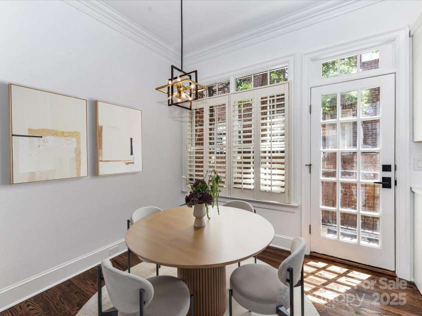 344 Laurel Avenue, Charlotte, NC 28207.  MLS# CAR4273816, YatesRealty ID 22221. 