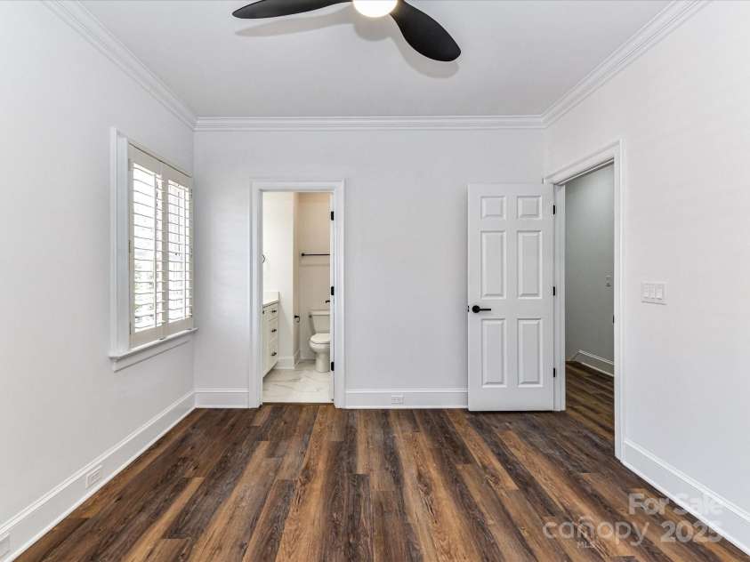 344 Laurel Avenue, Charlotte, NC 28207.  MLS# CAR4273816, YatesRealty ID 22221. 