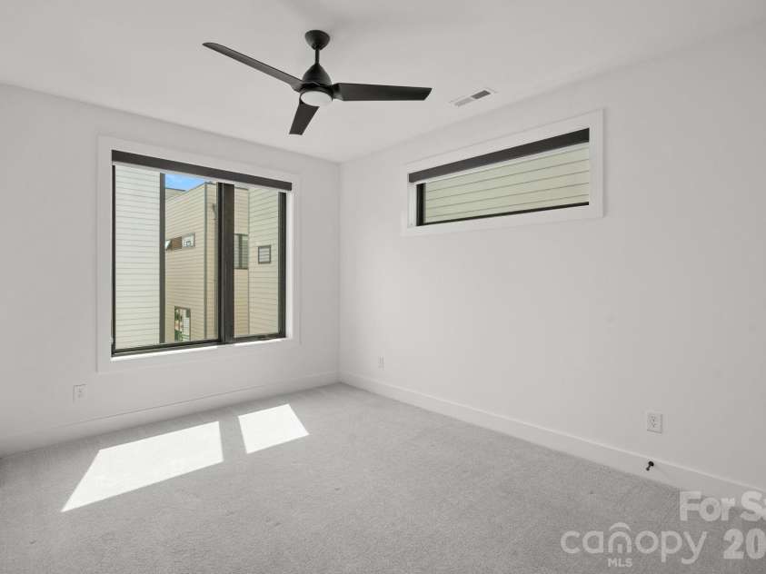 1006 Westbrook Drive, Charlotte, NC 28202.  MLS# CAR4366140, YatesRealty ID 22223. 