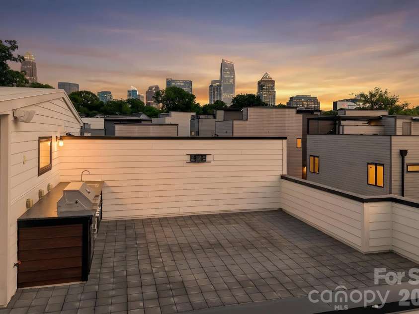 1006 Westbrook Drive, Charlotte, NC 28202.  MLS# CAR4366140, YatesRealty ID 22223. 