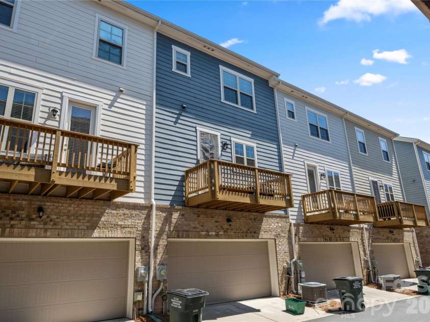 1224 Whitby Moore Street, Charlotte, NC 28273.  MLS# CAR4377267, YatesRealty ID 22224. 