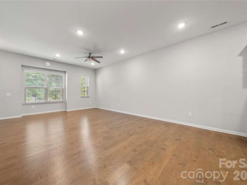 1224 Whitby Moore Street, Charlotte, NC 28273.  MLS# CAR4377267, YatesRealty ID 22224. 