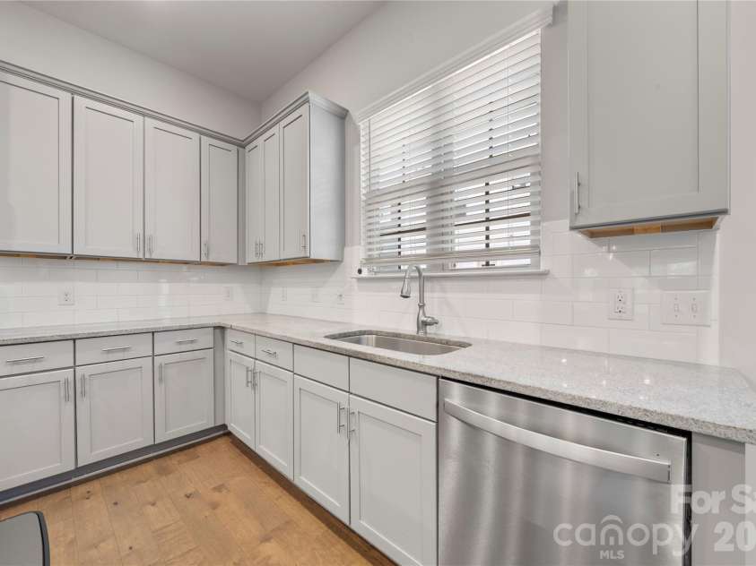 1224 Whitby Moore Street, Charlotte, NC 28273.  MLS# CAR4377267, YatesRealty ID 22224. 