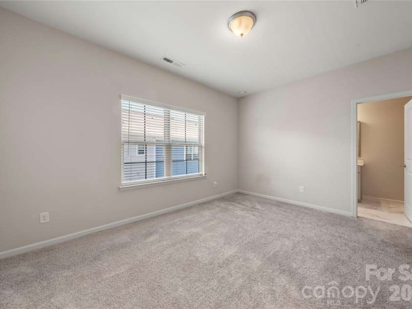 1224 Whitby Moore Street, Charlotte, NC 28273.  MLS# CAR4377267, YatesRealty ID 22224. 