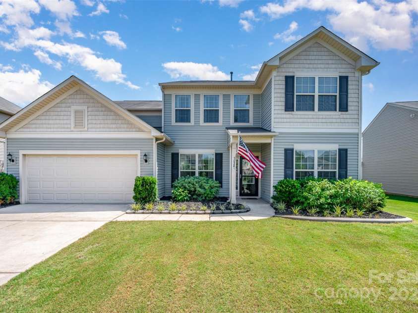 5079 Nighthawk Drive, Fort Mill, SC 29707.  MLS# CAR4274153, YatesRealty ID 22225. 