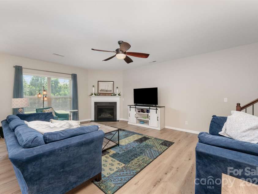 5079 Nighthawk Drive, Fort Mill, SC 29707.  MLS# CAR4274153, YatesRealty ID 22225. 