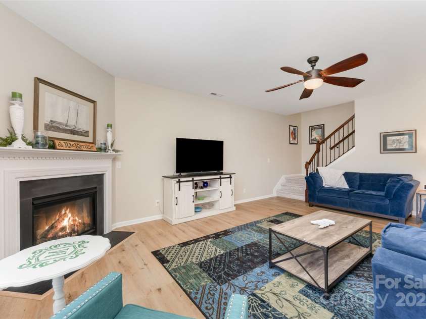 5079 Nighthawk Drive, Fort Mill, SC 29707.  MLS# CAR4274153, YatesRealty ID 22225. 