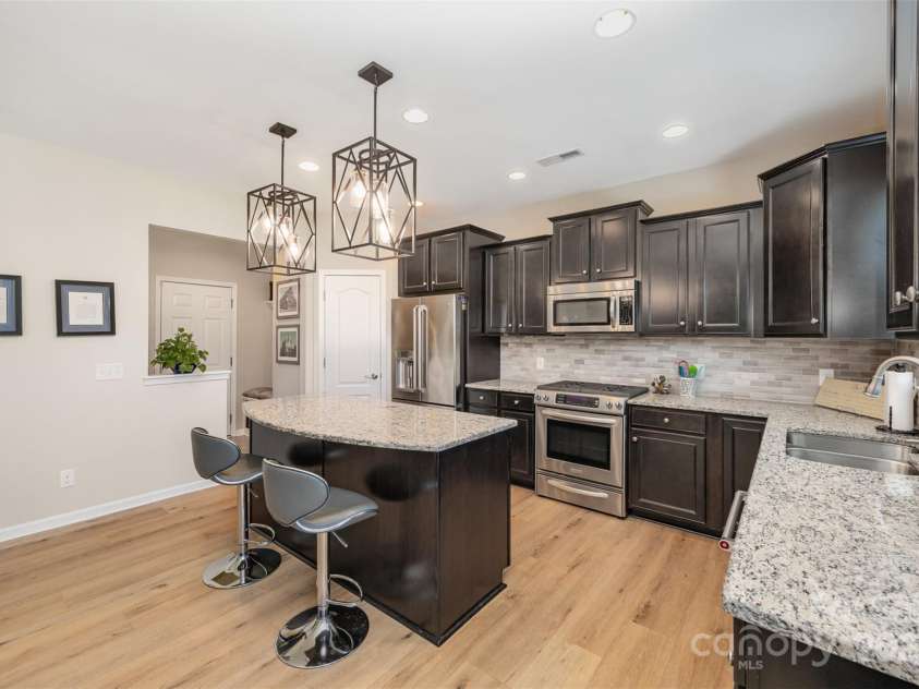 5079 Nighthawk Drive, Fort Mill, SC 29707.  MLS# CAR4274153, YatesRealty ID 22225. 