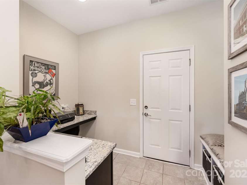 5079 Nighthawk Drive, Fort Mill, SC 29707.  MLS# CAR4274153, YatesRealty ID 22225. 