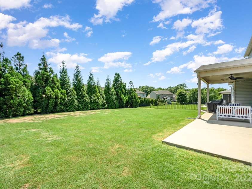 5079 Nighthawk Drive, Fort Mill, SC 29707.  MLS# CAR4274153, YatesRealty ID 22225. 