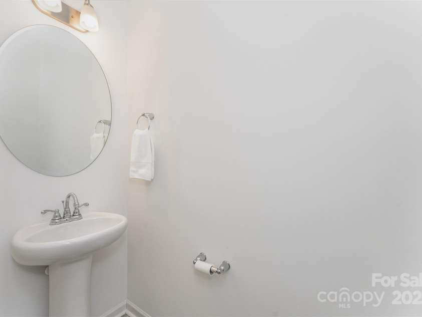 5010 Arbordale Way, Mount Holly, NC 28120.  MLS# CAR4275259, YatesRealty ID 22226. 