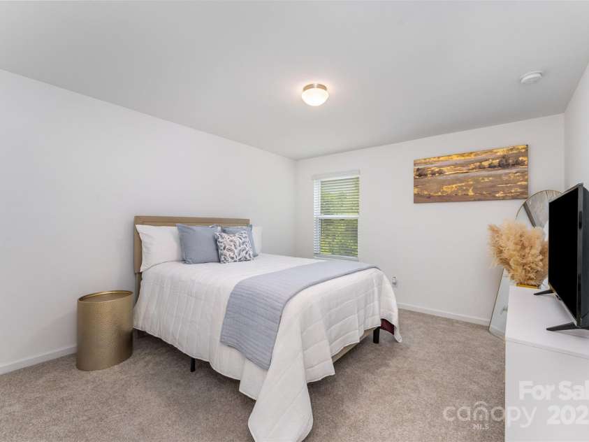 5010 Arbordale Way, Mount Holly, NC 28120.  MLS# CAR4275259, YatesRealty ID 22226. 