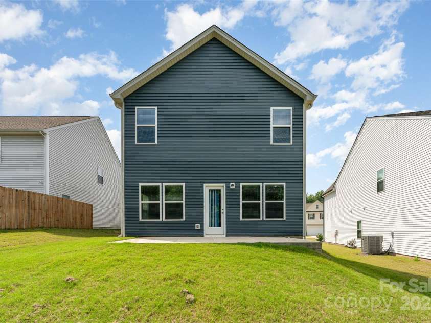 5010 Arbordale Way, Mount Holly, NC 28120.  MLS# CAR4275259, YatesRealty ID 22226. 