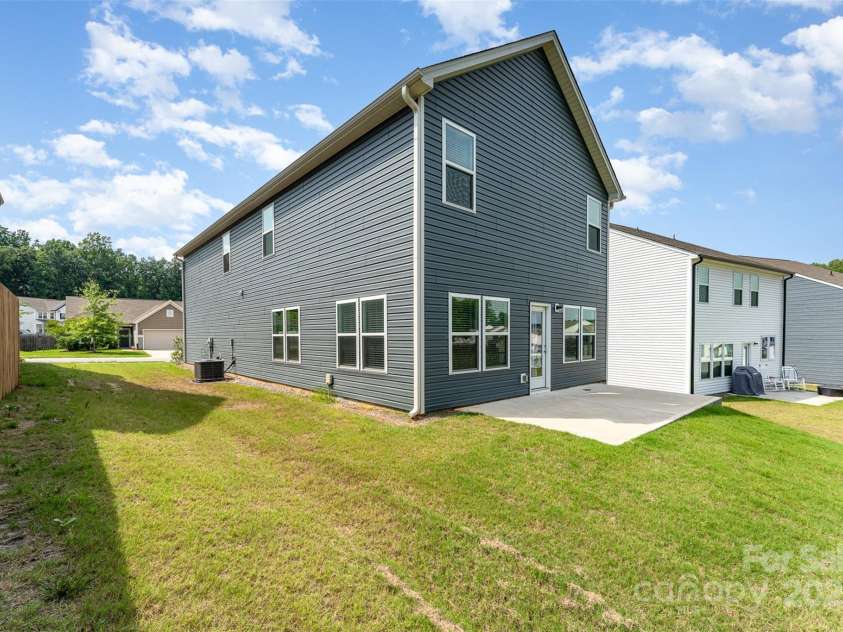 5010 Arbordale Way, Mount Holly, NC 28120.  MLS# CAR4275259, YatesRealty ID 22226. 