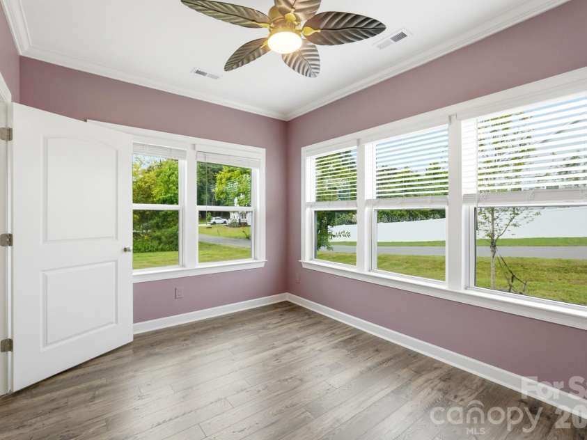 5670 Galloway Drive, Midland, NC 28107.  MLS# CAR4412132, YatesRealty ID 22226. 