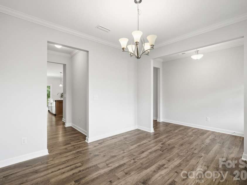 5670 Galloway Drive, Midland, NC 28107.  MLS# CAR4412132, YatesRealty ID 22226. Dining Room