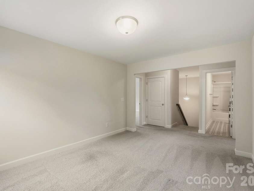5670 Galloway Drive, Midland, NC 28107.  MLS# CAR4412132, YatesRealty ID 22226. Loft Bonus Room