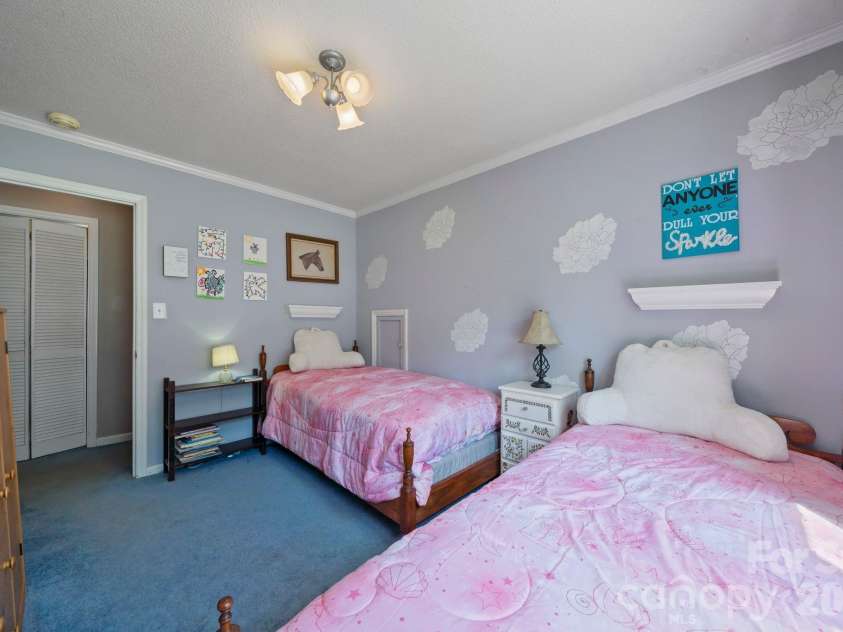 3306 Tamworth Lane, Gastonia, NC 28052.  MLS# CAR4371153, YatesRealty ID 22227. 