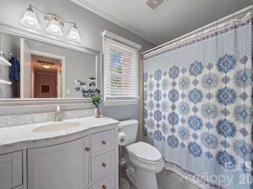 3306 Tamworth Lane, Gastonia, NC 28052.  MLS# CAR4371153, YatesRealty ID 22227. 