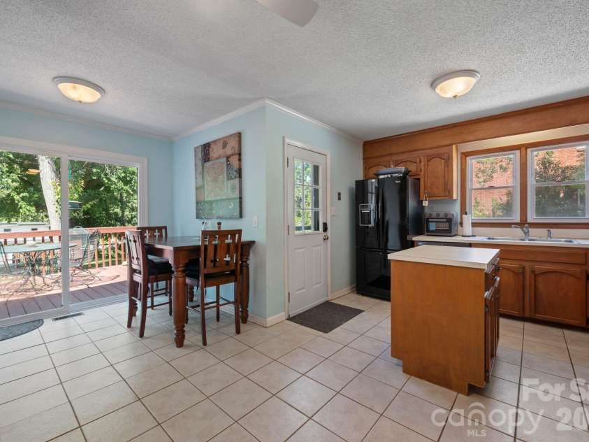 3306 Tamworth Lane, Gastonia, NC 28052.  MLS# CAR4371153, YatesRealty ID 22227. 