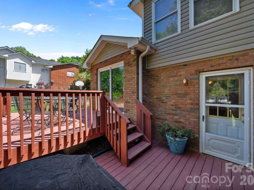 3306 Tamworth Lane, Gastonia, NC 28052.  MLS# CAR4371153, YatesRealty ID 22227. 