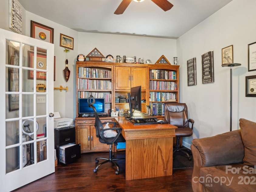 1004 Five Forks Road, Waxhaw, NC 28173.  MLS# CAR4239756, YatesRealty ID 22229. 