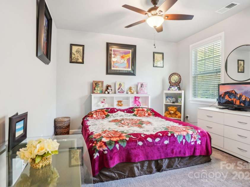 1004 Five Forks Road, Waxhaw, NC 28173.  MLS# CAR4239756, YatesRealty ID 22229. 