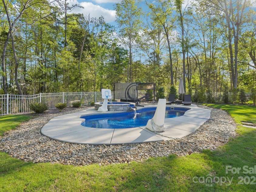 1004 Five Forks Road, Waxhaw, NC 28173.  MLS# CAR4239756, YatesRealty ID 22229. 