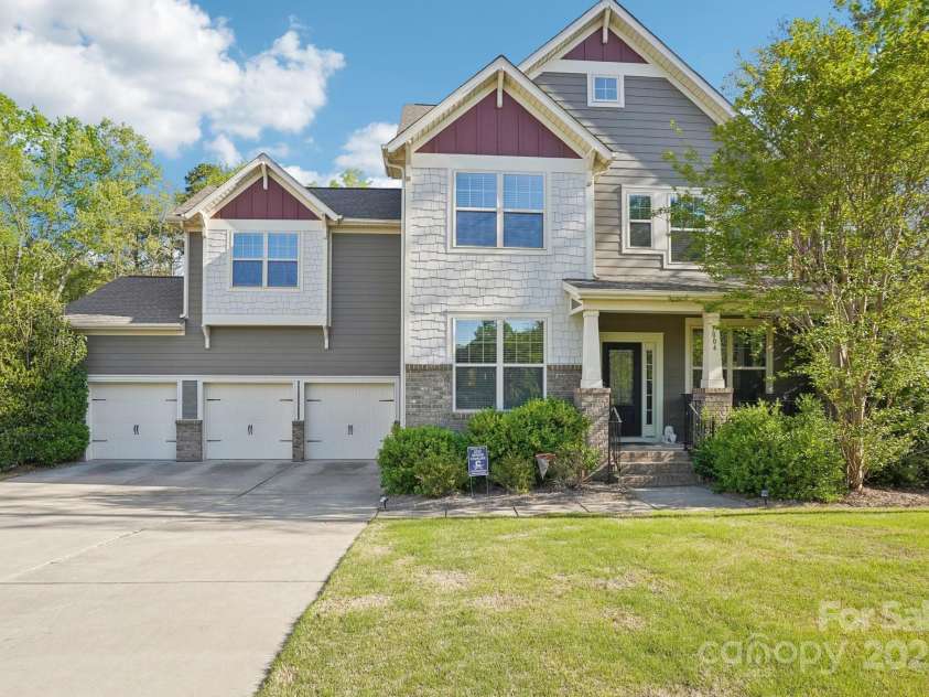 1004 Five Forks Road, Waxhaw, NC 28173.  MLS# CAR4239756, YatesRealty ID 22229. 