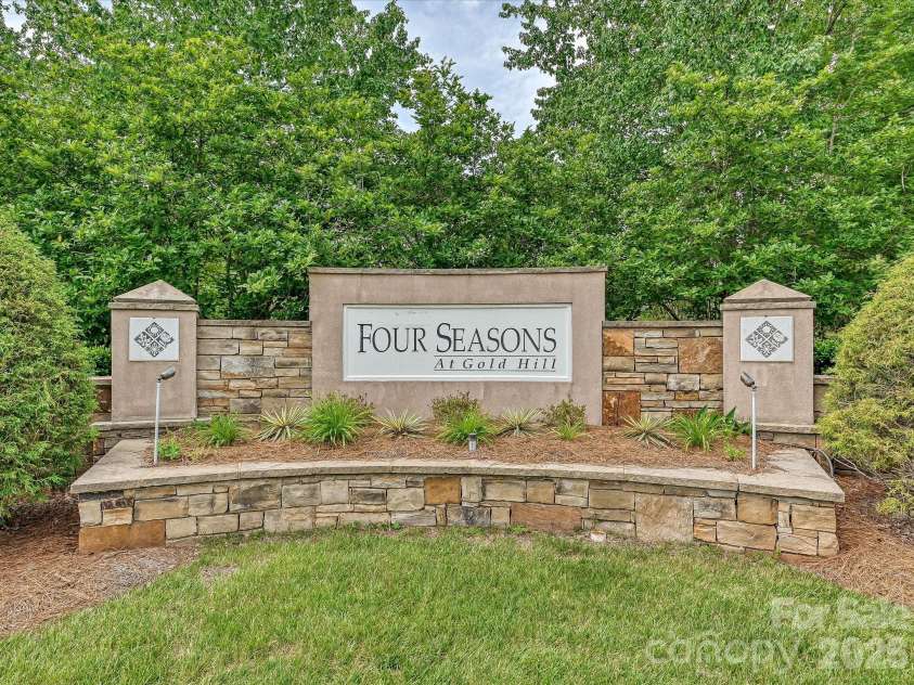 360 Garnet Court, Fort Mill, SC 29708.  MLS# CAR4378109, YatesRealty ID 22229. 