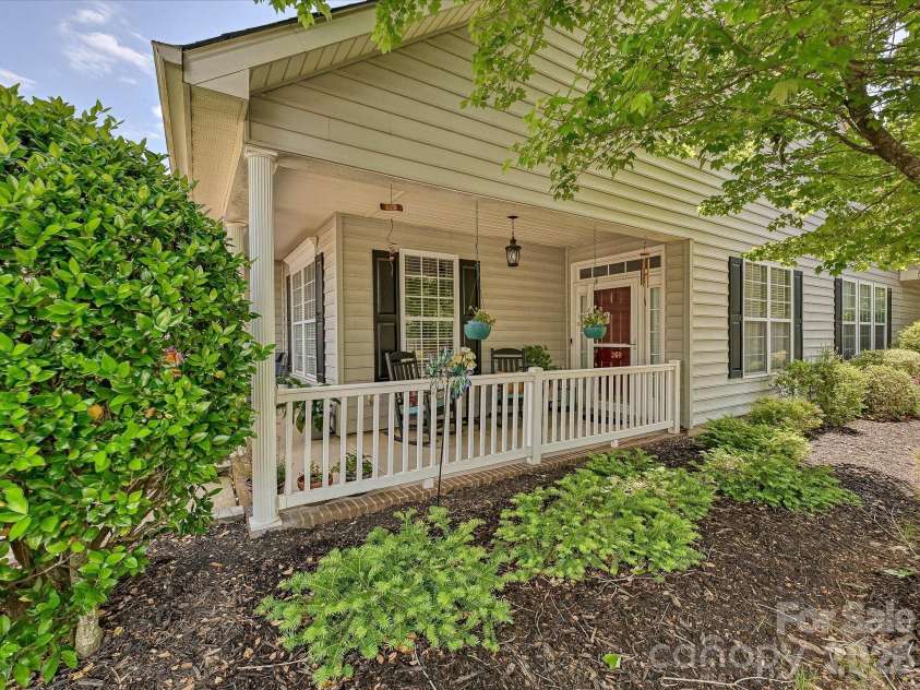 360 Garnet Court, Fort Mill, SC 29708.  MLS# CAR4378109, YatesRealty ID 22229. 