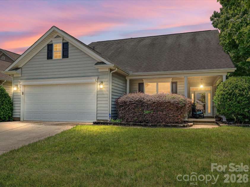 360 Garnet Court, Fort Mill, SC 29708.  MLS# CAR4378109, YatesRealty ID 22229. 