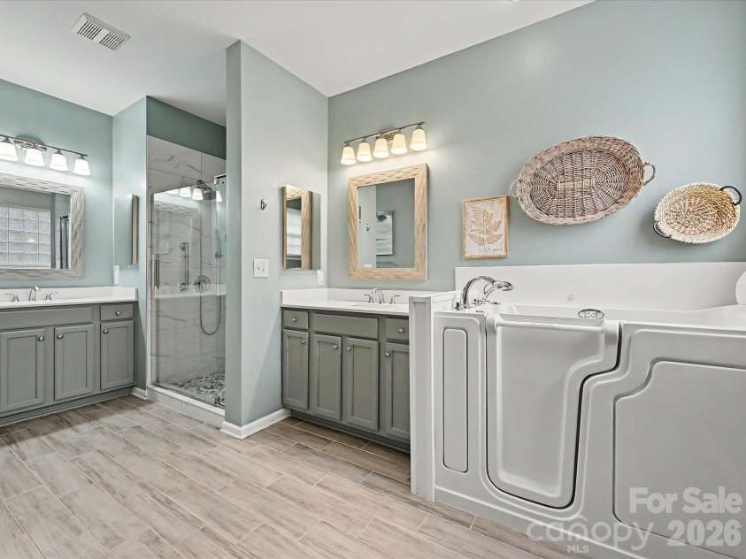 360 Garnet Court, Fort Mill, SC 29708.  MLS# CAR4378109, YatesRealty ID 22229. 