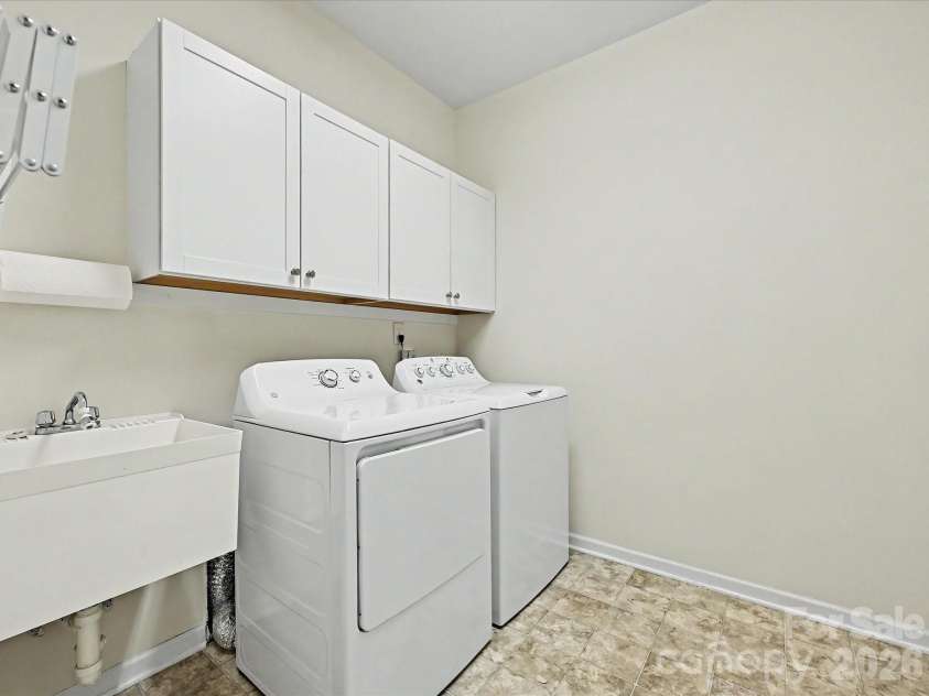 360 Garnet Court, Fort Mill, SC 29708.  MLS# CAR4378109, YatesRealty ID 22229. 