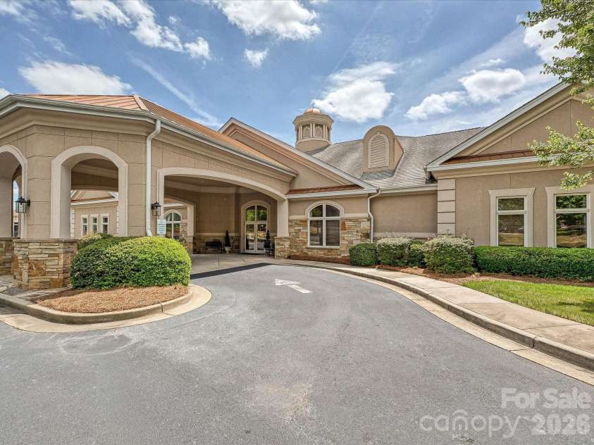 360 Garnet Court, Fort Mill, SC 29708.  MLS# CAR4378109, YatesRealty ID 22229. 