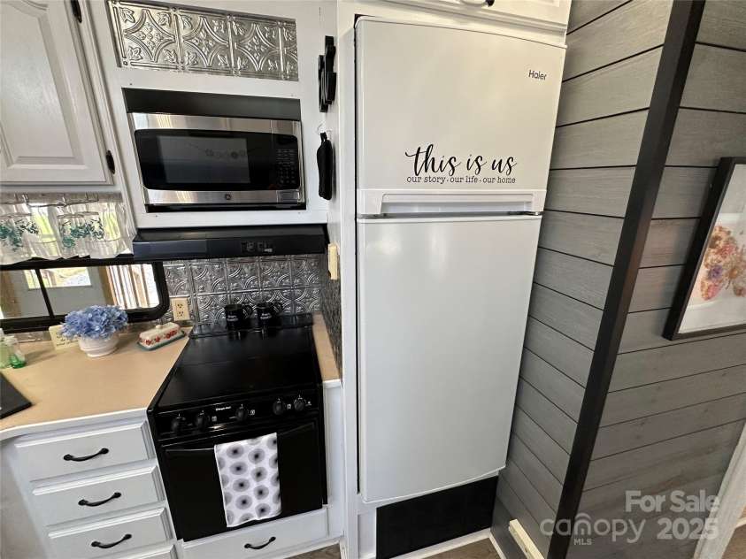 166 Cardinal Avenue, New London, NC 28127.  MLS# CAR4289140, YatesRealty ID 2223. 