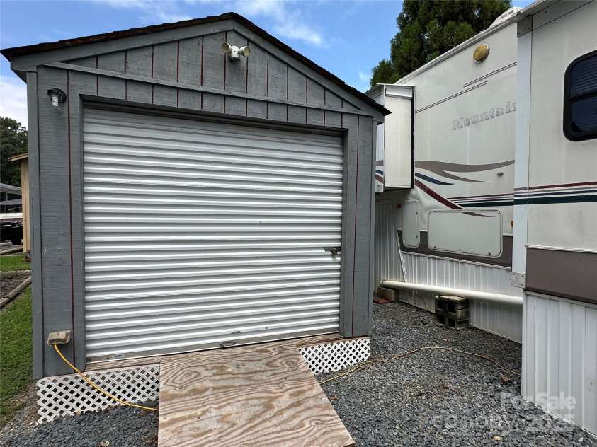 166 Cardinal Avenue, New London, NC 28127.  MLS# CAR4289140, YatesRealty ID 2223. 