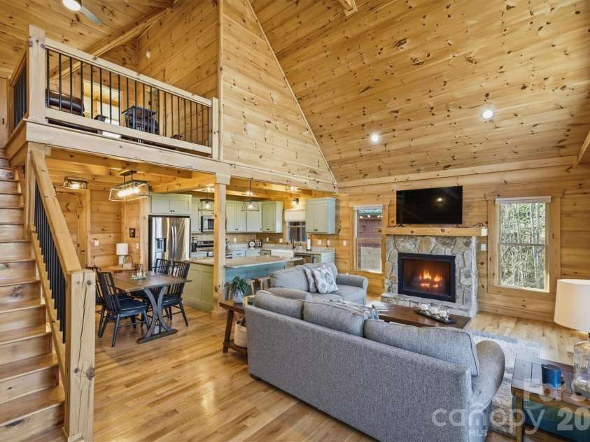338 Lakeview Trail, Nebo, NC 28761.  MLS# CAR4349366, YatesRealty ID 2223. 