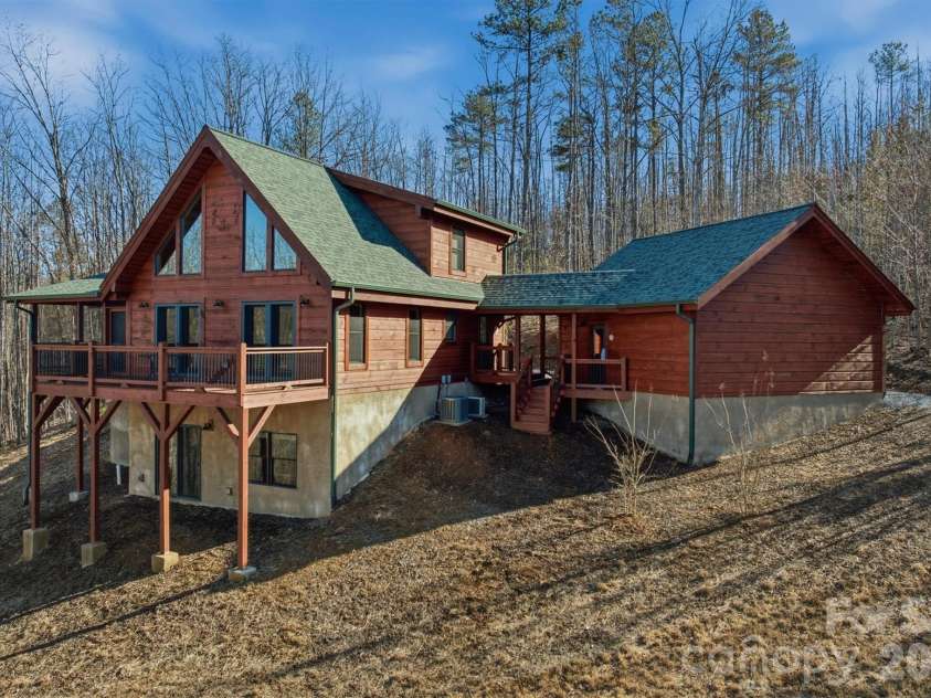 338 Lakeview Trail, Nebo, NC 28761.  MLS# CAR4349366, YatesRealty ID 2223. 
