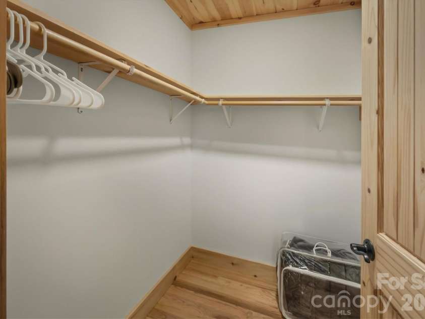 338 Lakeview Trail, Nebo, NC 28761.  MLS# CAR4349366, YatesRealty ID 2223. Guest BR Walk-in Closet