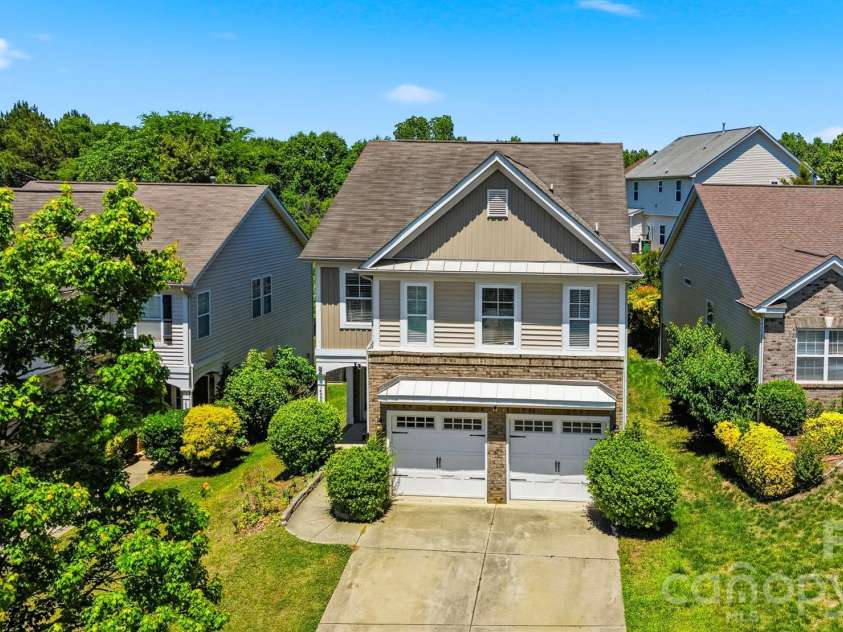 14009 Mallard Lake Road, Charlotte, NC 28262.  MLS# CAR4380183, YatesRealty ID 22232. 