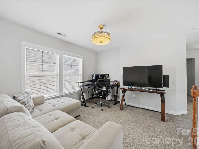 14009 Mallard Lake Road, Charlotte, NC 28262.  MLS# CAR4380183, YatesRealty ID 22232. 
